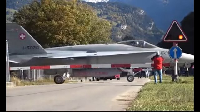 Tylko Szwajcaria ma przejazd kolejowy dla F-18