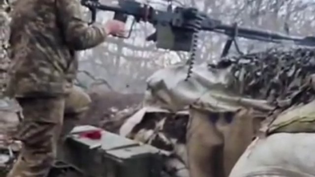 Ukraiński karabin maszynowy w akcji