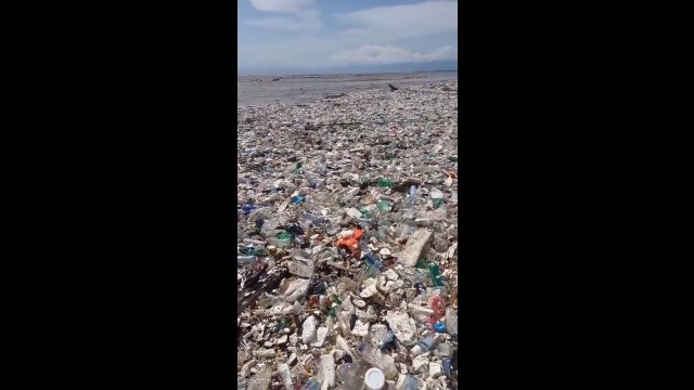 Gwatemala zanieczyszcza rzeki tysiącami ton śmieci.