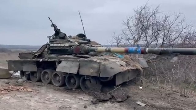 Para zniszczonych ukraińskich T-80BV