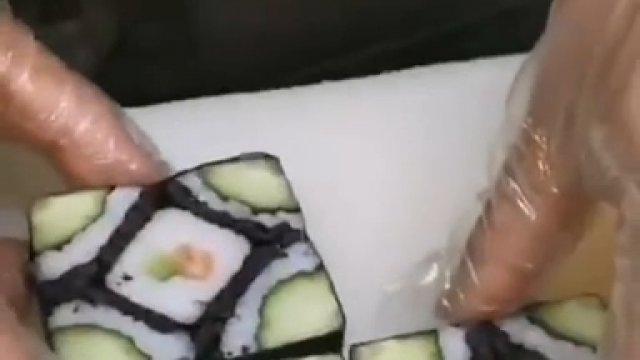 Prosty sposób na zrobienie geometrycznego sushi.