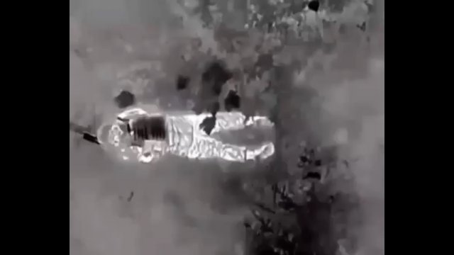 Drony z kamerą termowizyjną zrzucił granat pomiędzy nogi rosyjskiego żołnierza