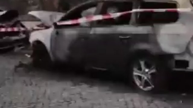 W Hanowerze spłonęły auta, których kierowcy wyrażali poparcie dla Rosji