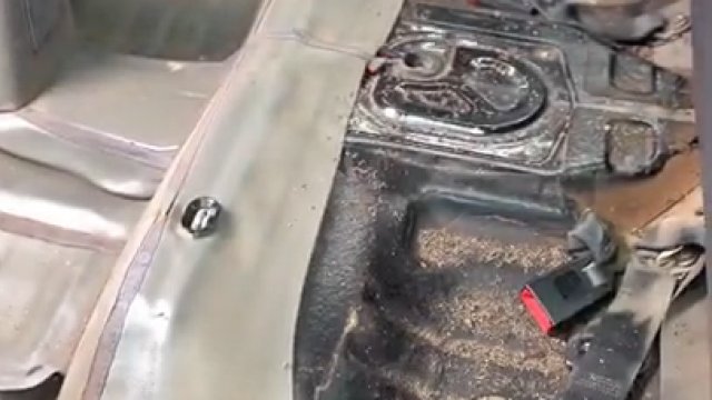 Odprężające sprzątanie samochodu