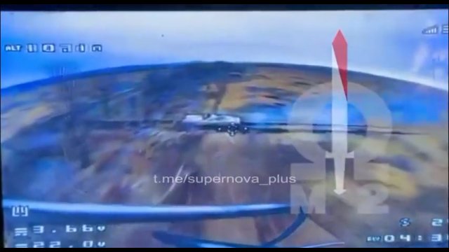 Ukraiński dron kamikadze znalazł i zaatakował rosyjski BMP-3