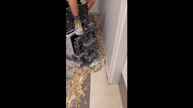Maszyna do usuwania płytek podłogowych