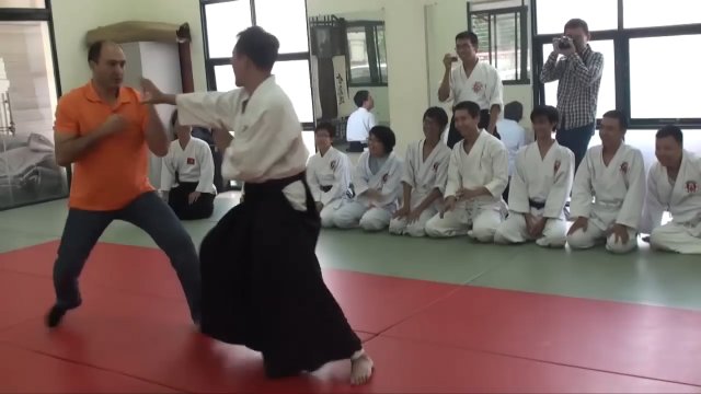 Konfrontacja dwóch sztuk walki. Mistrz Aikido kontra mistrz wrestlingu