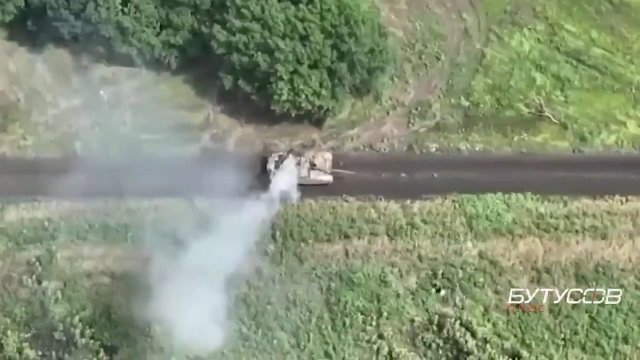 Kolejny rosyjski T-90 został całkowicie zdemilitaryzowany