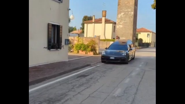 W ostatnią podróż luksusowym autem? Porsche Panamera jako karawan