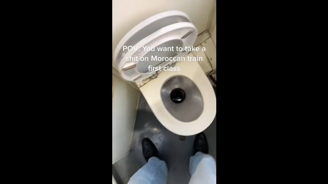 Tak wygląda toaleta w pierwszej klasie w marokańskim pociągu