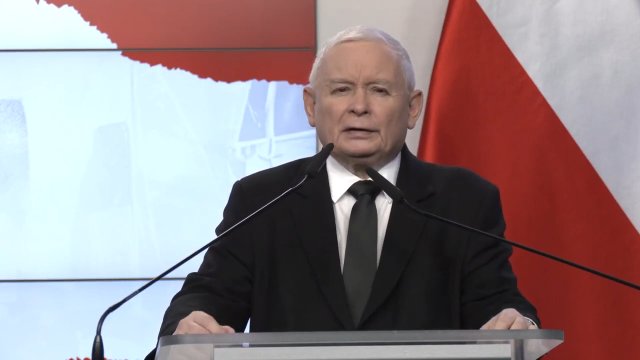 Kaczyński w końcu przyznał, że przez 8 lat uprawiali propagandę w TVP