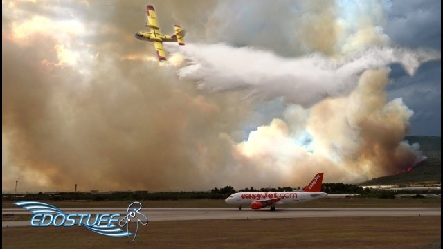 Chorwackie samoloty gaśnicze w akcji gaszenia sporego pożaru tuż obok lotniska