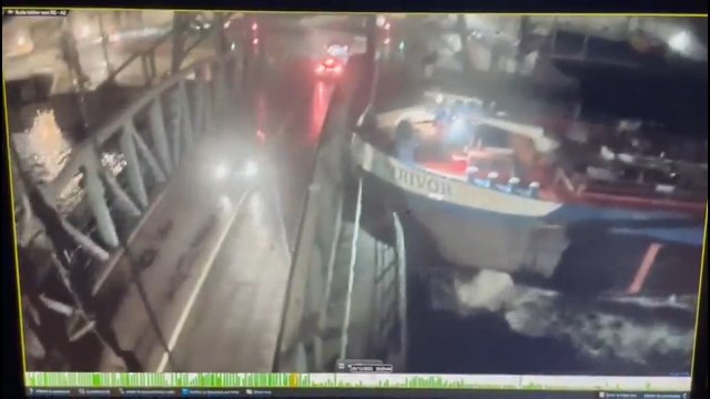 Dostawy paliwa w Brukseli zagrożone po tym jak statek uderzył w most