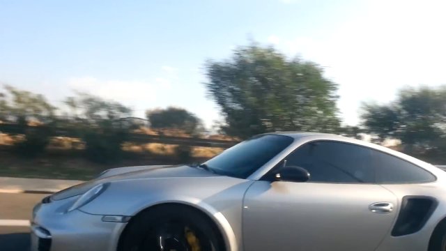 Lada (Sergio) vs Porsche 911 [WIDEO]