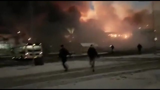 Moment wybuchu w rosyjskim centrum handlowym. 8 grudnia 2022 r.