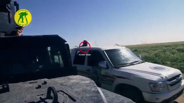 Iracki kamerzysta o mało nie zostaje trafiony odłamkiem