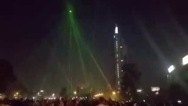 Chilijscy protestujący uszkadzają policyjnego drona za pomocą laserów