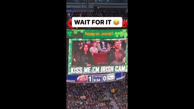 Niezręczna sytuacja podczas "kiss cam" na stadionie