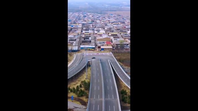 Nietypowa autostrada w Taiyuan w Chinach