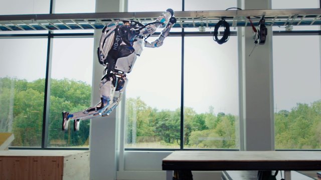 Nowy pokaz zdolności robotów od Boston Dynamics