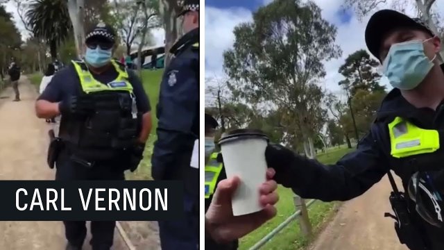 Australijska policja sprawdza kubki z kawą