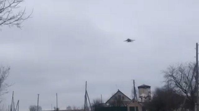 Rosyjskie bombowce Su-34 rozpoczęły operacje w obwodzie charkowskim.
