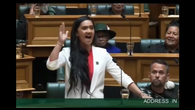 Najmłodsza posłanka w parlamencie Nowej Zelandii wykonała taniec wojenny