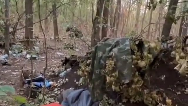 Rosyjski żołnierz został obudzony przez siły ukraińskie. Jego mina mówi wszystko
