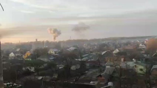 Rosyjskie ataki lotnicze na miasto Myrhorod na Ukrainie.