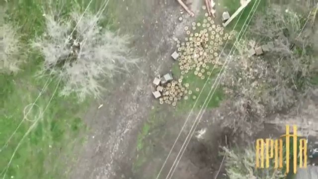 Ukraiński dron zniszczył duży stos rosyjskich min