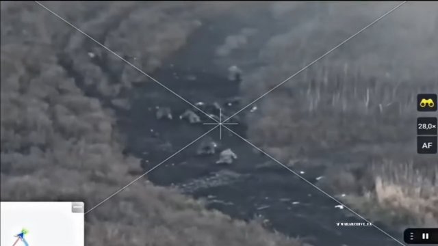 Rosyjska piechota oberwała amunicją kasetową. Żołnierze czołgali się niczym robaki [WIDEO]