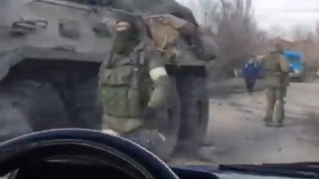 Kierowca nagrał sporą rosyjską kolumnę wojskową