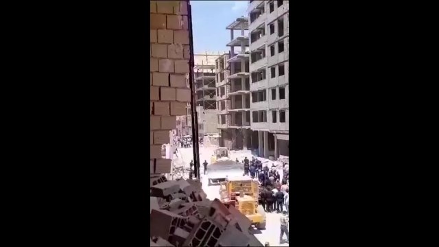 Wyburzanie nielegalnych budynków w Teheranie nie powiodło się, w wyniku czego zginęło kilka osób