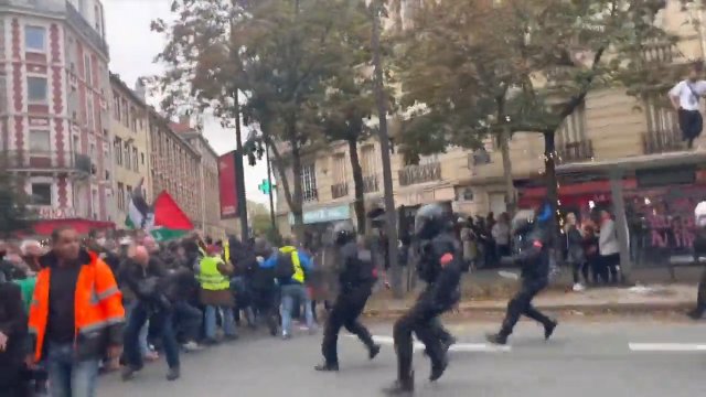 Policja ośmieszyła się próbując wystraszyć pretestujących we Francji