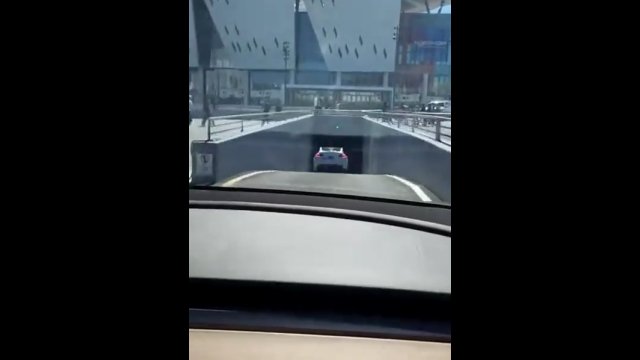 Elon Musk zbudował w Las Vegas tunel przeznaczony tylko dla samochodów Tesli [WIDEO]