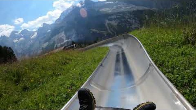 Mega zabawna kolejka górska w Szwajcarii