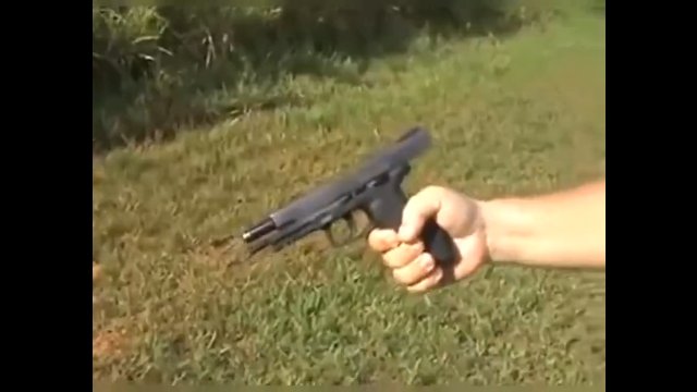 Pistolet Taurus PT 24/7 strzela bez naciskania spustu