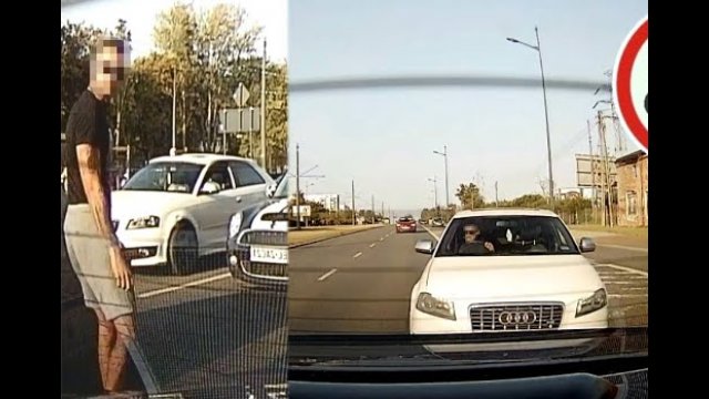 Kierowca Audi A3 atakuje innego kierowcę na środku drogi [WIDEO]