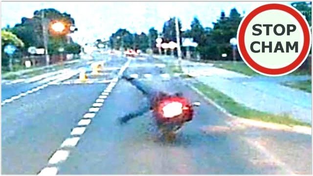 Wypadek motocyklisty - wyprzedzanie po wysepce