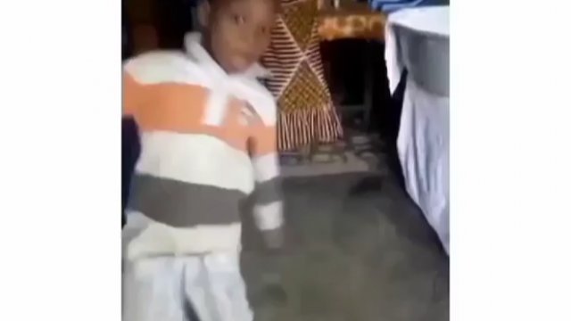 Pokaz taneczny w wykonaniu dziecka