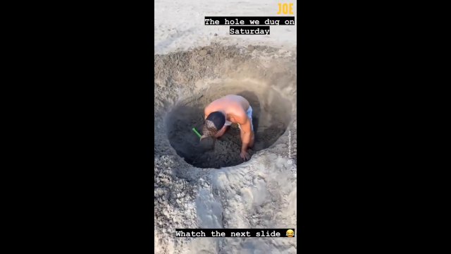 Turysta wykopał dziurę na plaży. Media myślały, że to krater po uderzeniu meteorytu [WIDEO]
