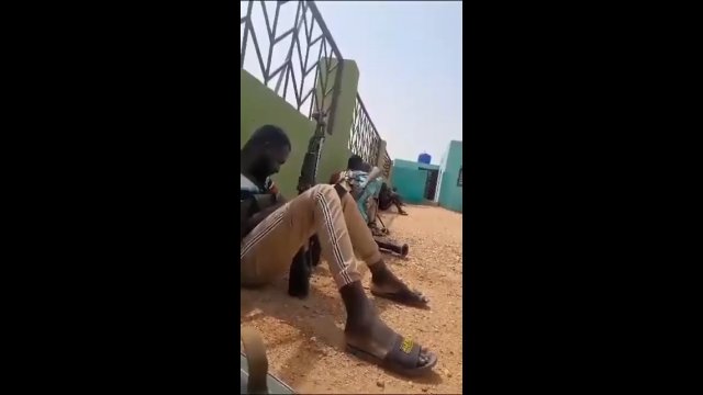 Armia sudańska zaatakowała furgonetkę rebeliantów z RSF wspieranych przez Grupę Wagnera [WIDEO]