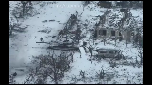 Rosyjscy żołnierze zostają zastrzeleni przez ukraińskich snajperów i artylerię